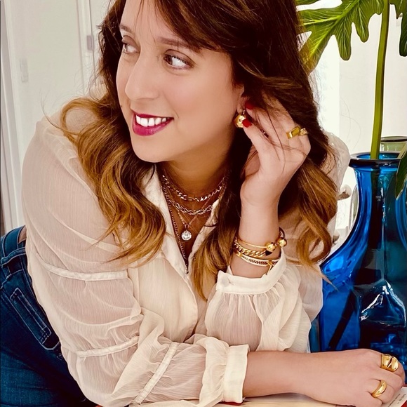 WELCOME TO MY CLOSET_ BOUTIQUE! - Picture 2 of 8